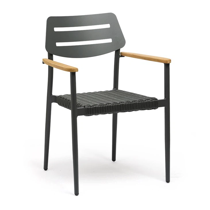 Cathaoirleach Gairdín Alúmanam RatánComment And Wicker