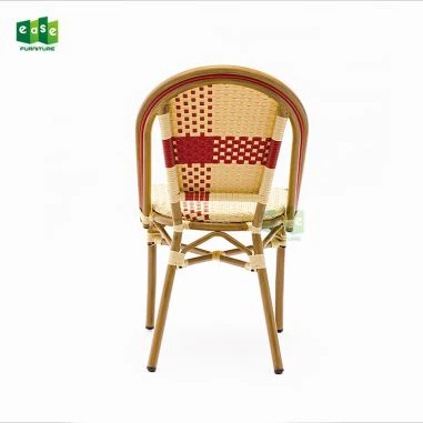 Tábla agus Cathaoirligh Bistro Allamuigh Socraigh